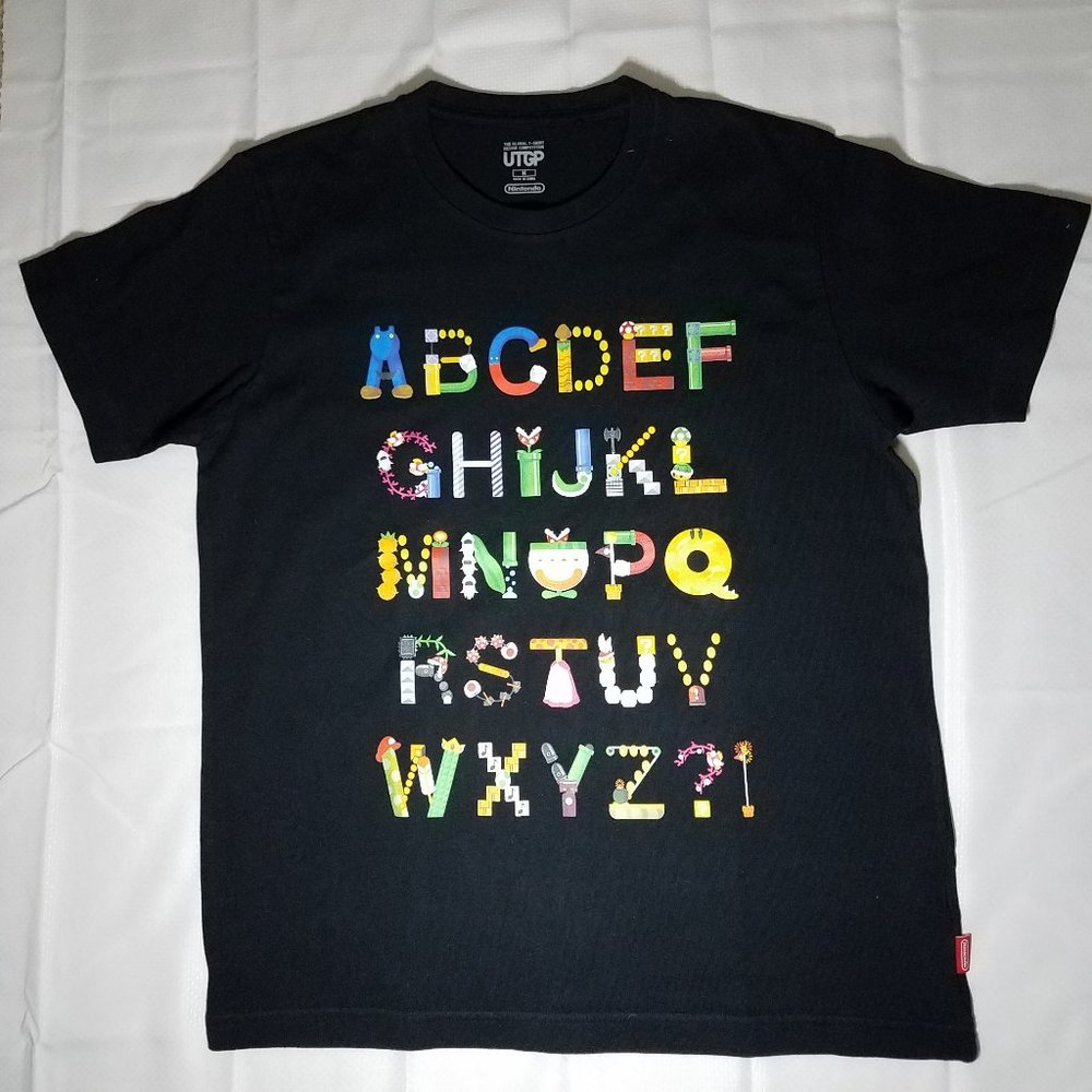 Nintendo t shirt alphabet print crew neck black and multicolor design women's M